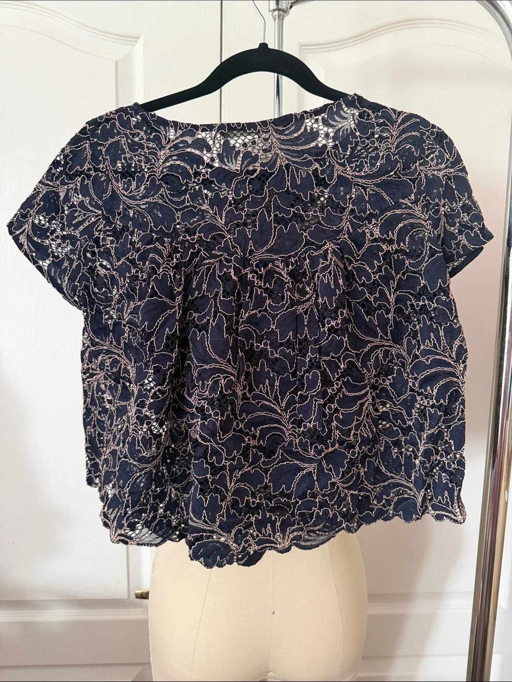 Zara Navy Lace Cropped Short Sleeve Blouse Size L - Picture 8 of 12